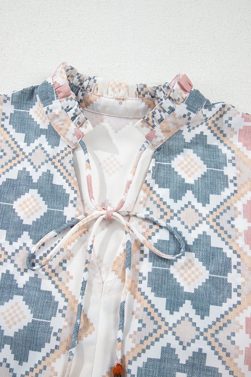 Khaki Geometric Print Tassel Tie Split Neck Balloon Sleeve Blouse-Chaelisa's New Jammies