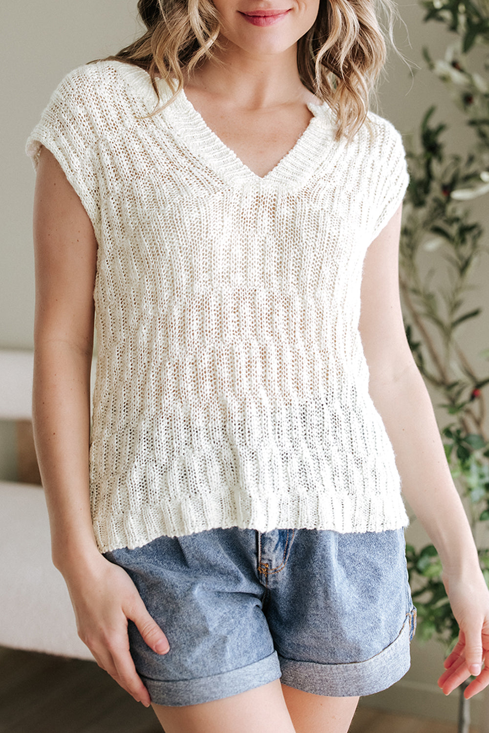 Beige Notched V Neck Short Sleeve Sweater-Chaelisa's New Jammies