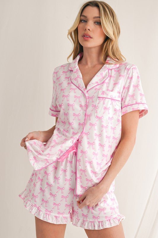 Bowknot Shirt and Ruffle Hem Shorts Pajama Set - Chaelisa's New Jammies