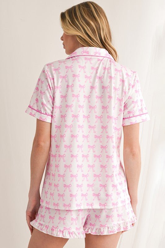 Bowknot Shirt and Ruffle Hem Shorts Pajama Set - Chaelisa's New Jammies