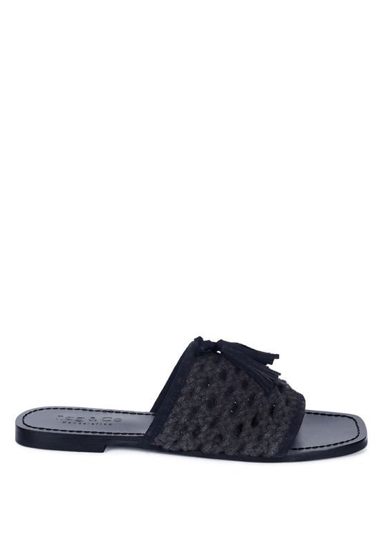 CEDAR HANDWOVEN NATURAL TASSEL FLATS - Chaelisa's New Jammies