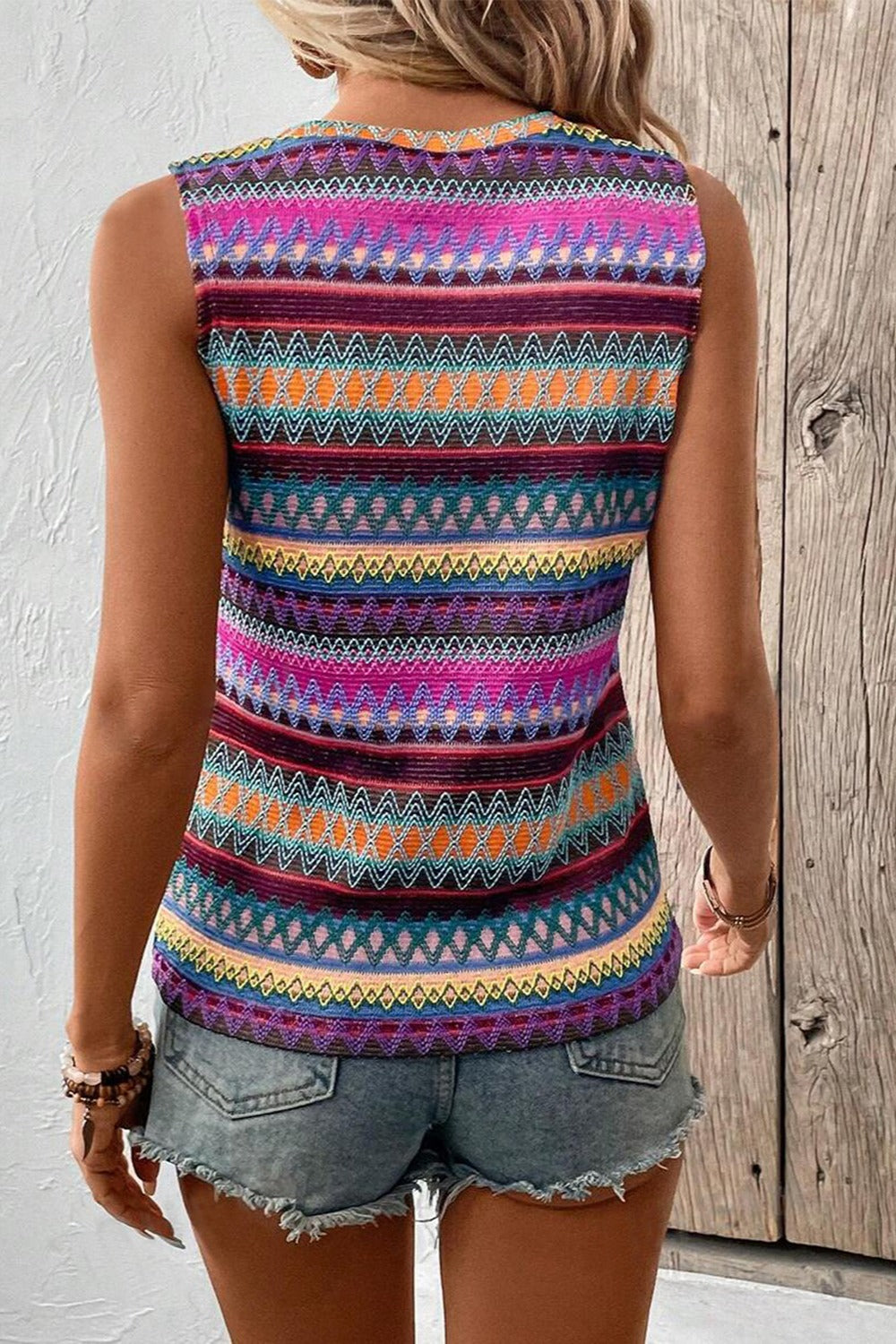 Contrast Round Neck Tank-Chaelisa's New Jammies