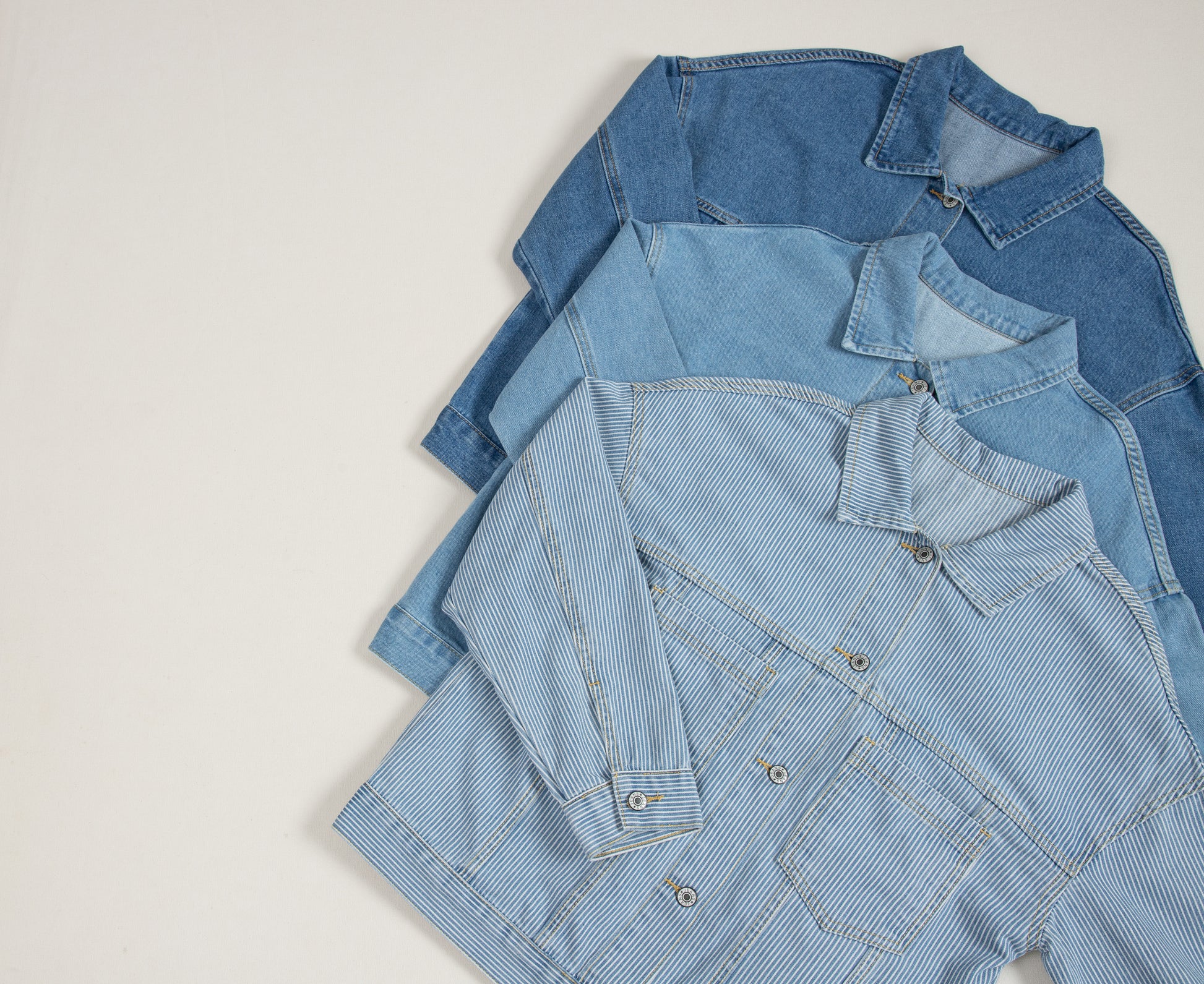 Light Blue Washed Oversize Pocketed Denim Jacket-Chaelisa's New Jammies