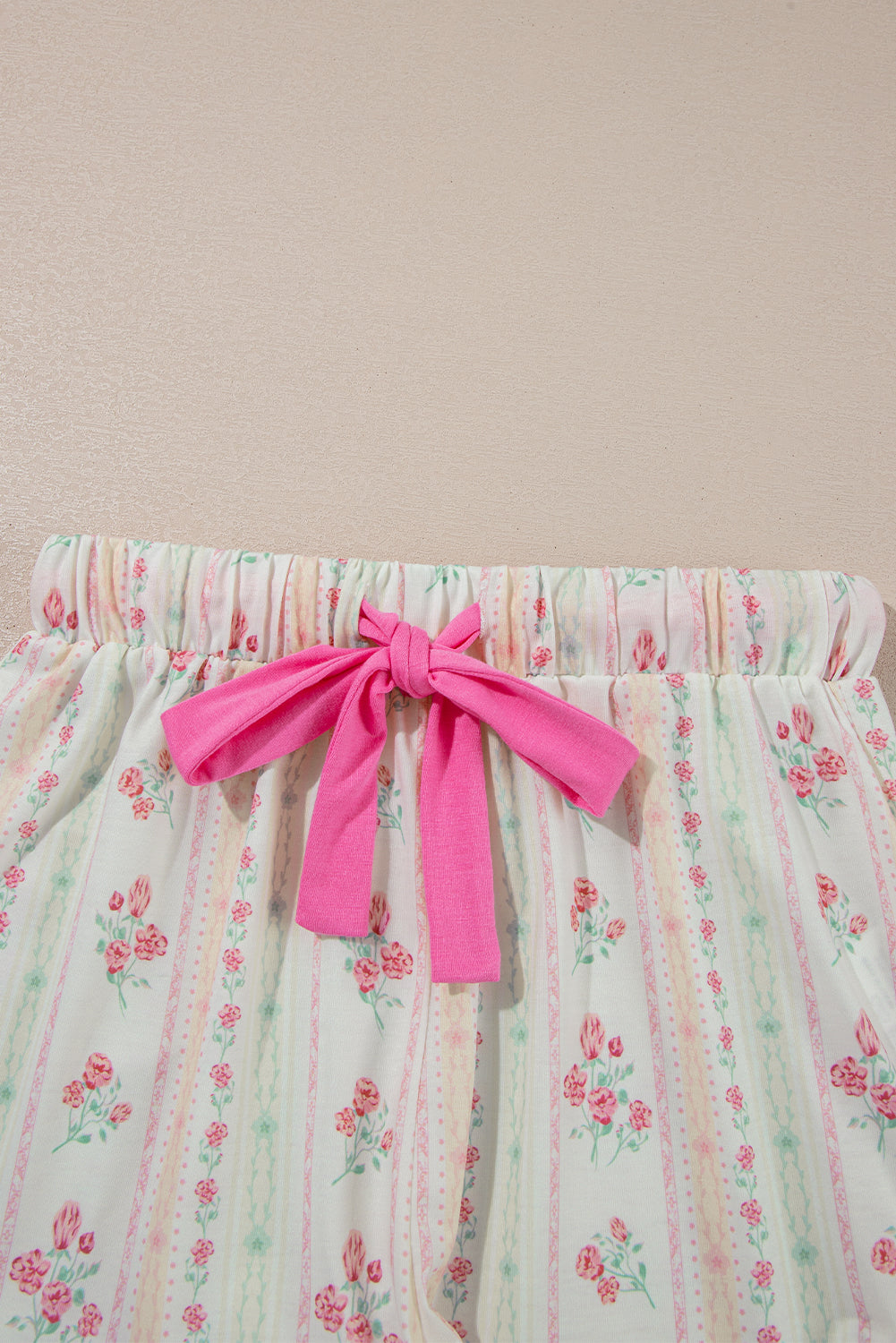 Beige Floral Print Contrast Pipping Short Pajamas Set-Chaelisa's New Jammies