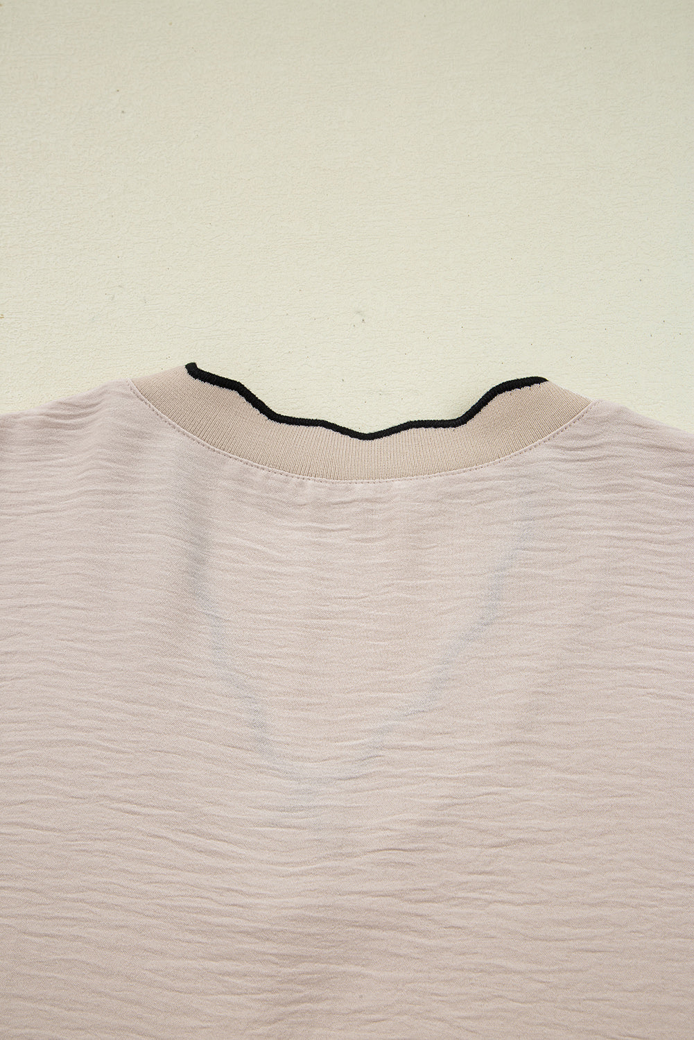 Jet Stream Contrast Scallop Trim V Neck Long Sleeve Blouse