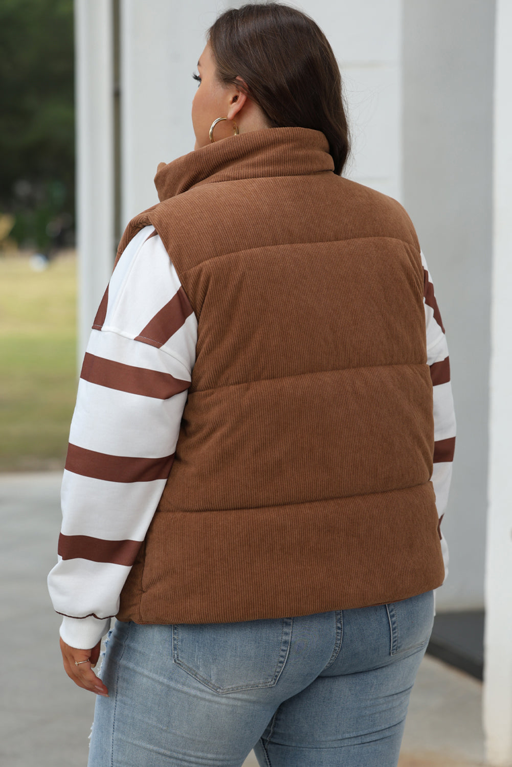 Coffee Corduroy Stand Neck Zipped Puffer Vest-Chaelisa's New Jammies