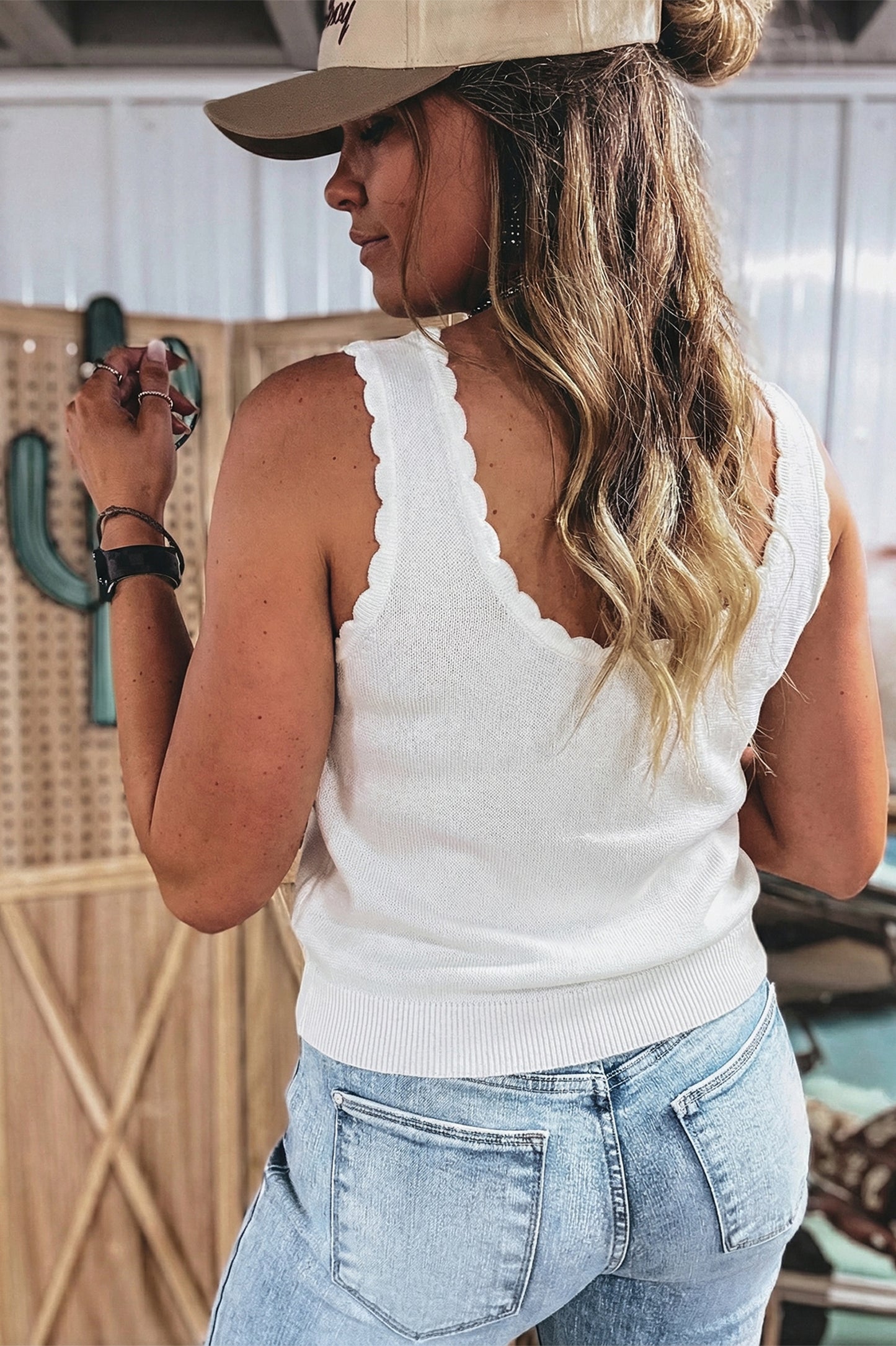 White Retro Floral Print Scalloped Square Neck Knit Sweater Vest