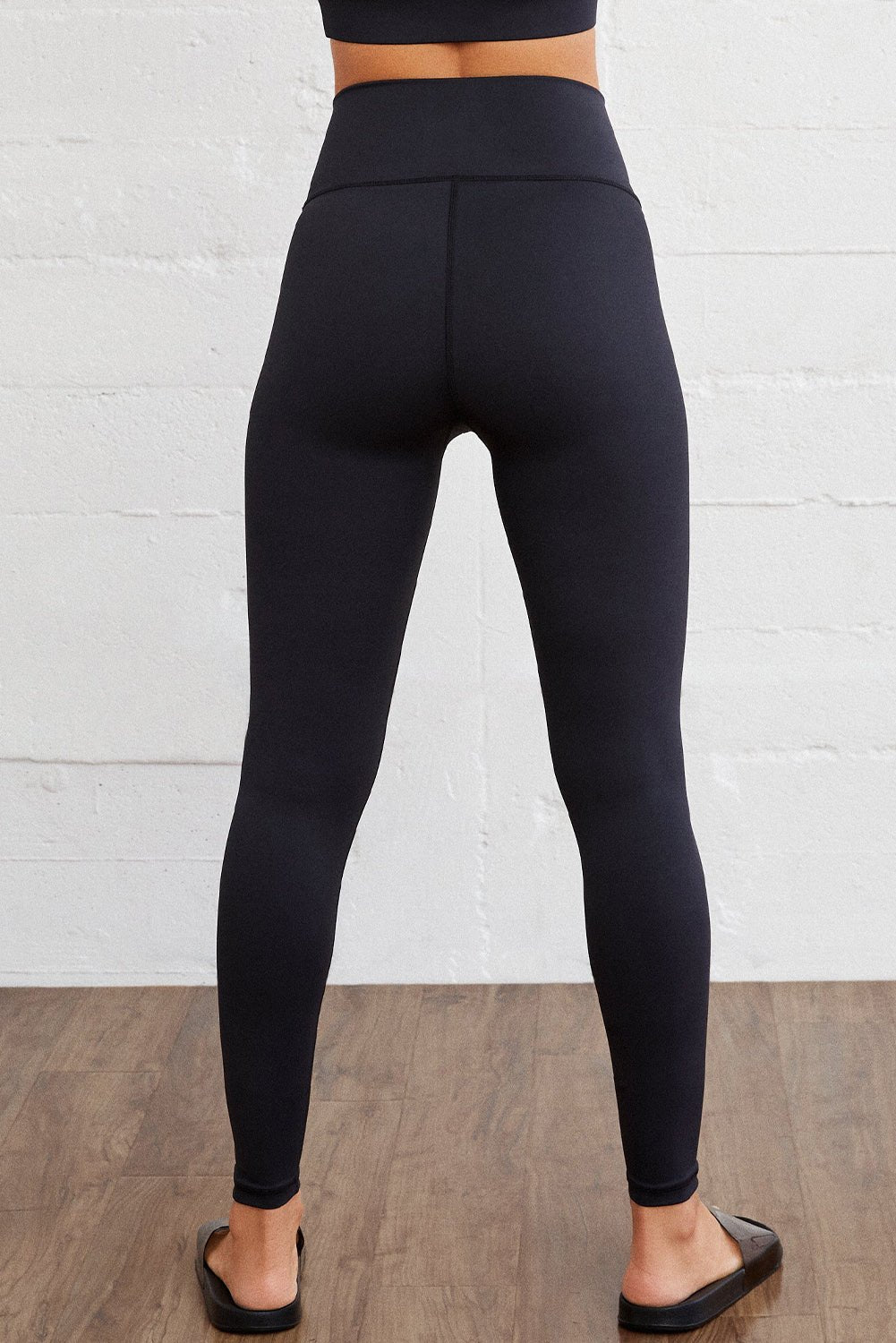 Black Arched Waist Seamless Active Leggings - Chaelisa's New Jammies