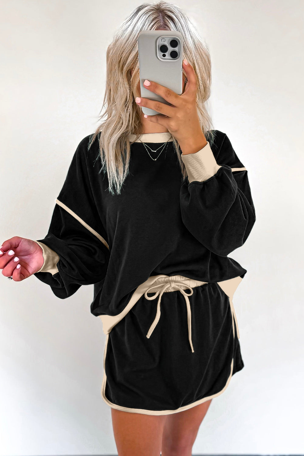 Black Color Contrast Loose Pullover and Lace-up Waist Skort Set-Chaelisa's New Jammies