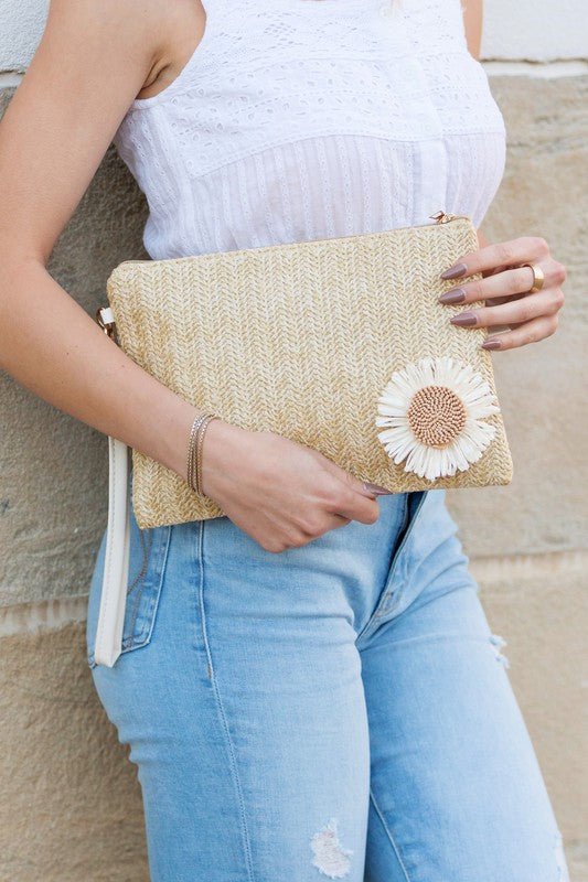 Daisy Wristlet Clutch - Chaelisa's New Jammies