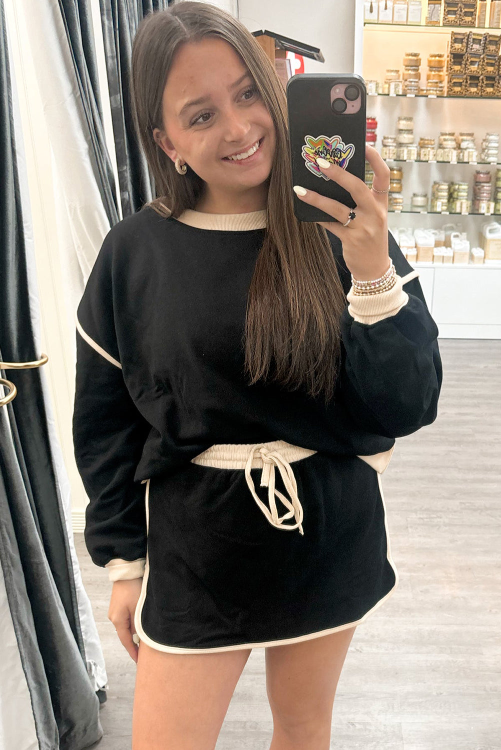 Black Color Contrast Loose Pullover and Lace-up Waist Skort Set-Chaelisa's New Jammies