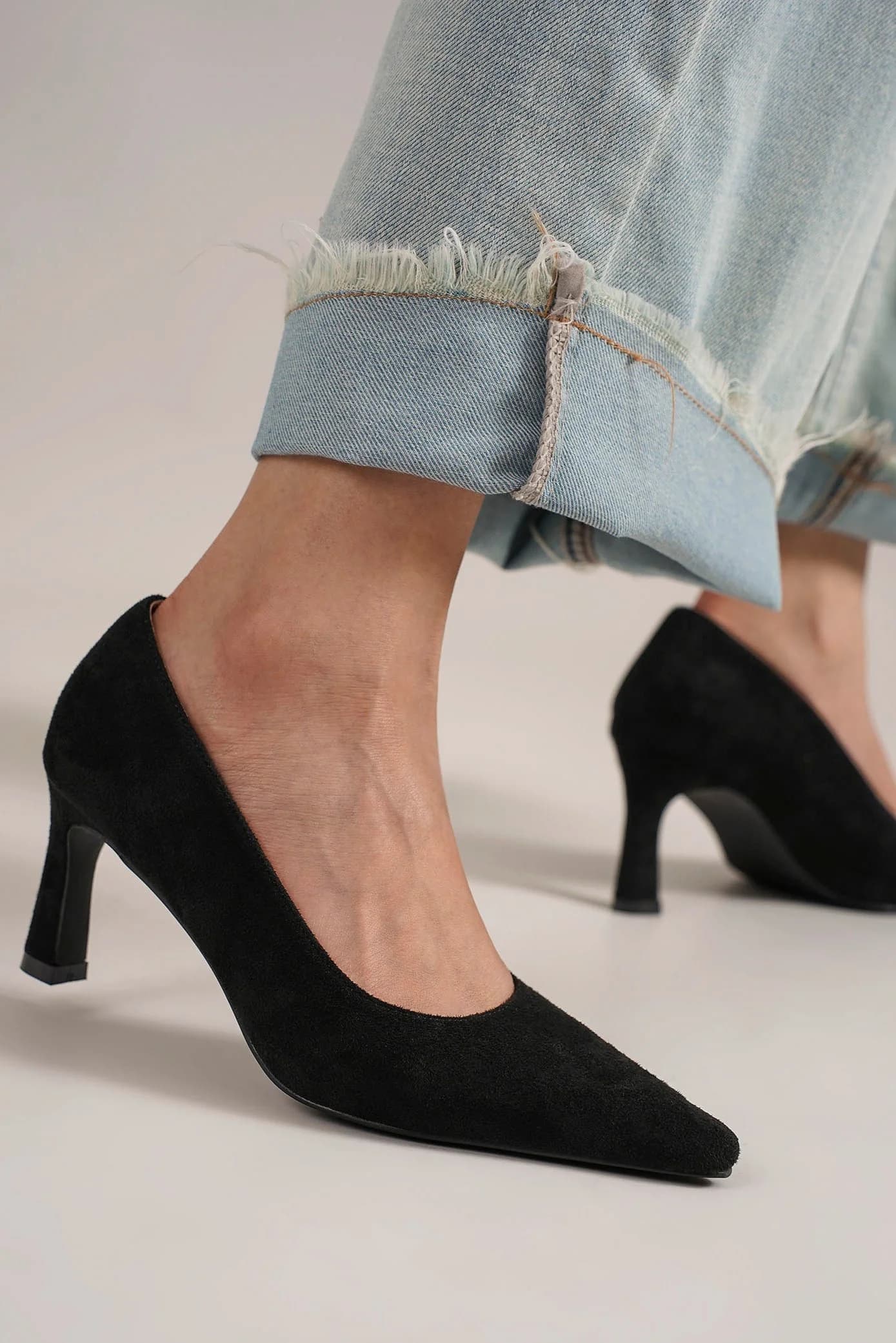 Beast Fashion Faux Suede Point Toe Pumps-Chaelisa's New Jammies