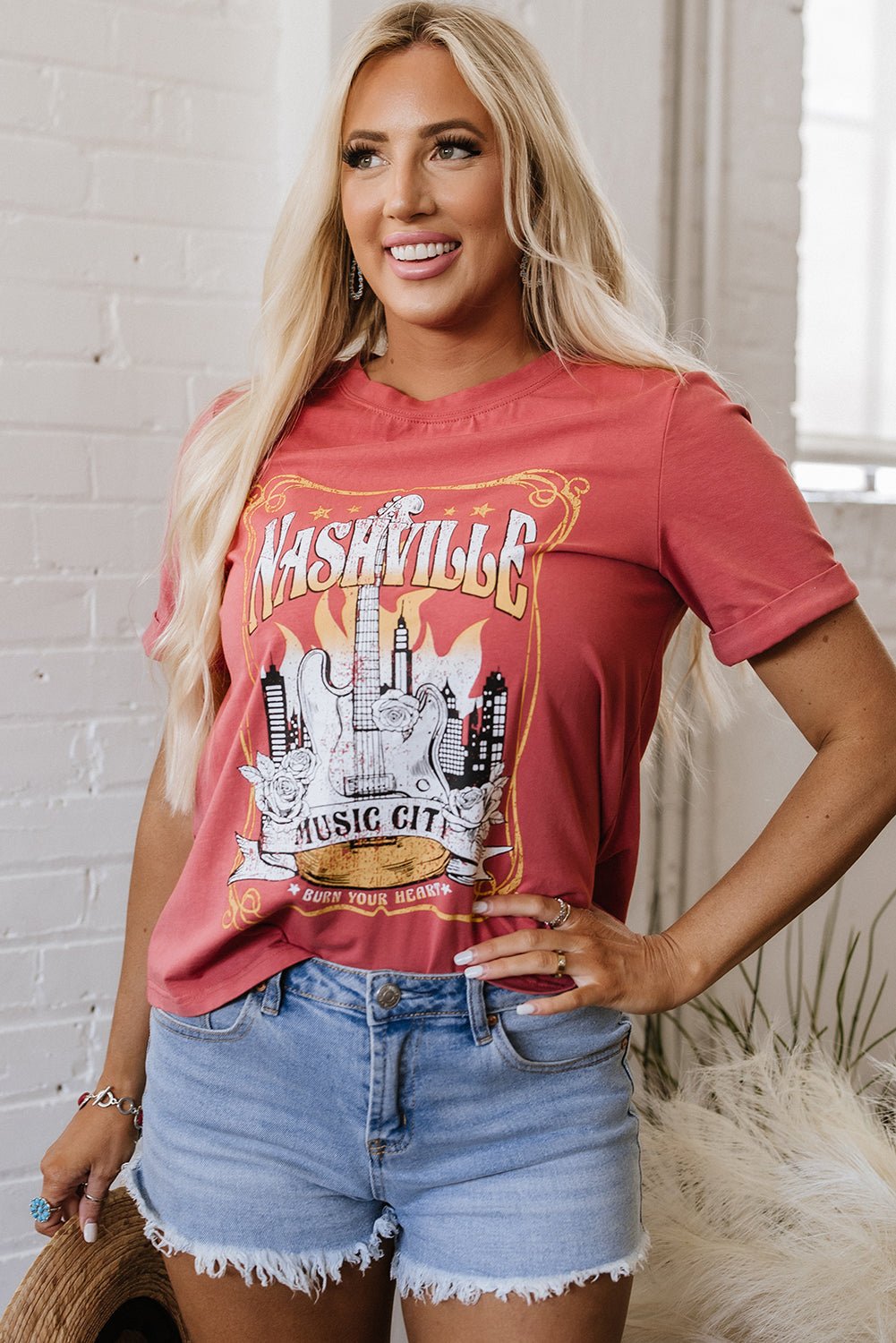 Mineral Red Nashville Music City Graphic Retro Fashion Tee - Chaelisa's New Jammies