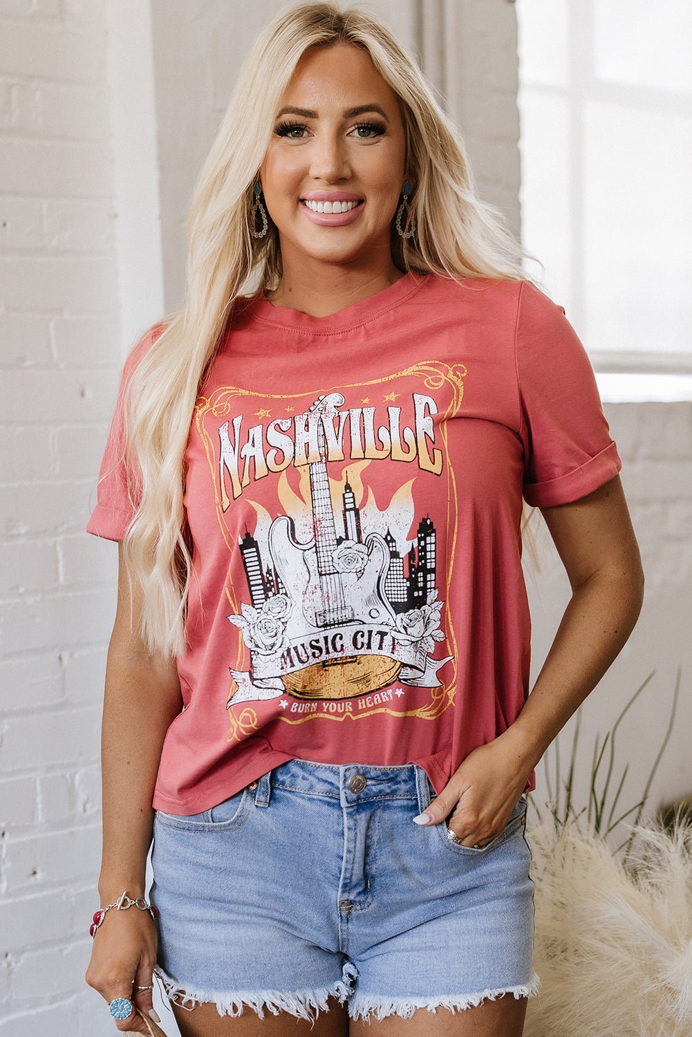 Mineral Red Nashville Music City Graphic Retro Fashion Tee - Chaelisa's New Jammies