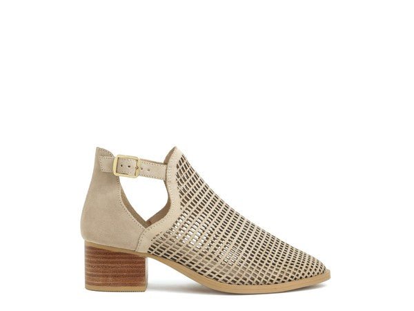 ROSALYN BLOCK HEELED CUT - OUT SANDAL - Chaelisa's New Jammies
