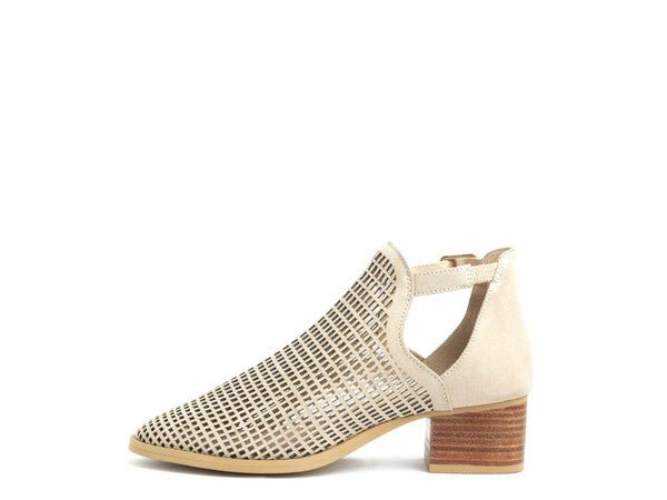 ROSALYN BLOCK HEELED CUT - OUT SANDAL - Chaelisa's New Jammies
